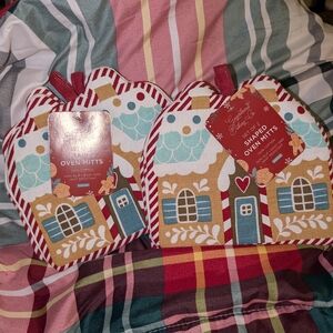 Holiday House Oven Mitts Set of 4